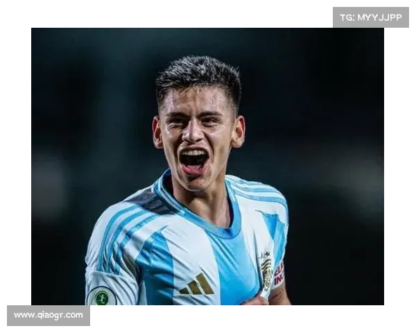 曼城计划将埃切韦里租借至赫罗纳 但他更倾向加盟罗马